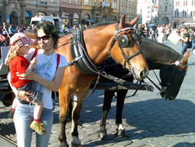 Natálka, Jana, koně, aneb sobotní výlet / Praha, 02. 05. 2009